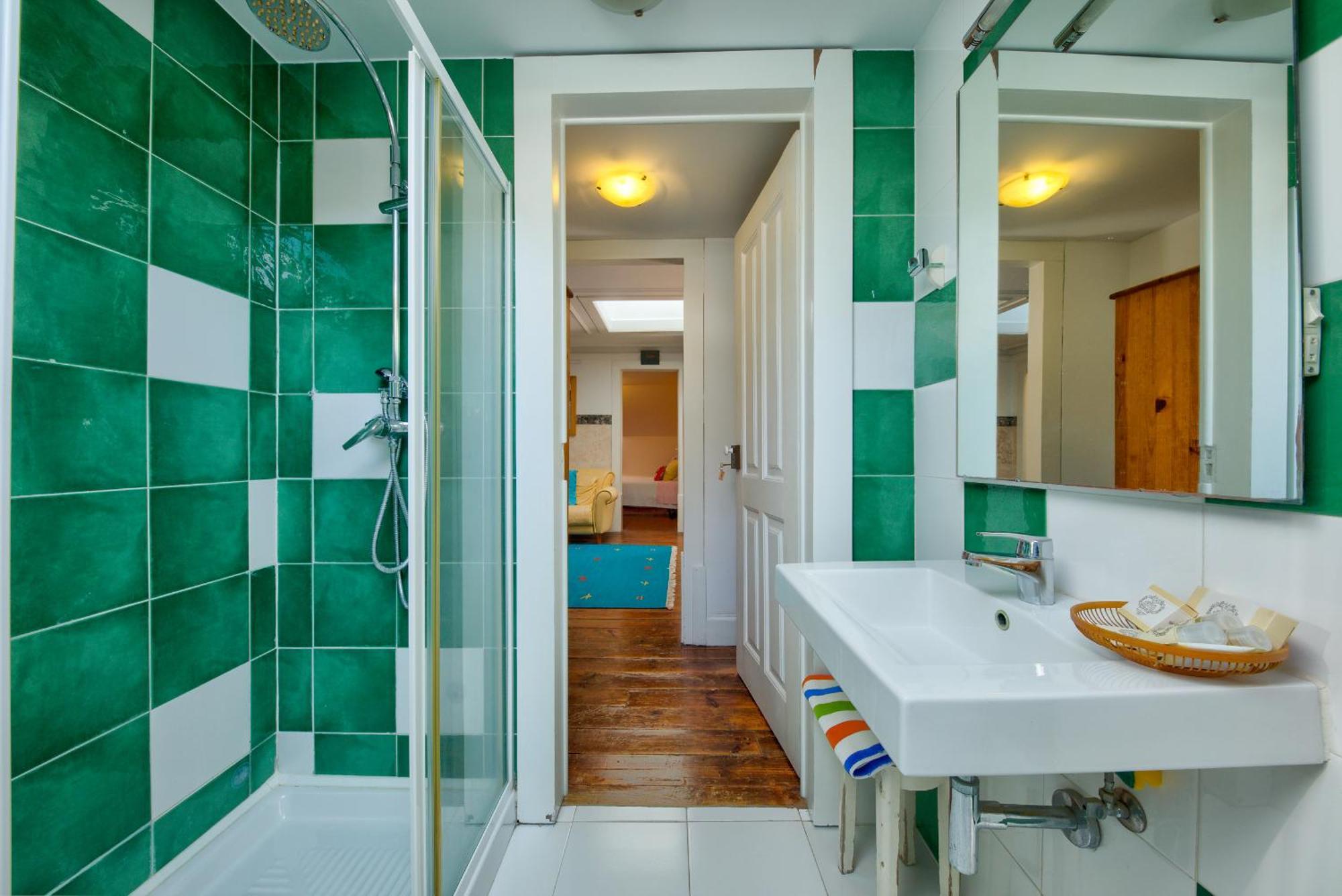 Adore Portugal Coimbra Guest House Exterior photo